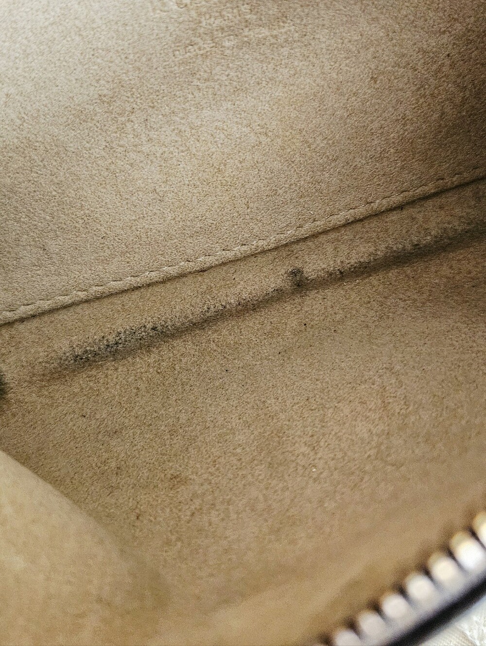 Louis Vuitton Milla Pochette Monogram Canvas MM ✨️ - Picture 10 of 11